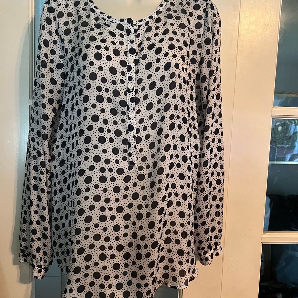 Ann Taylor Loft Blouse. Medium